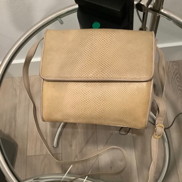 SALVATORE FERRAGAMO handbag, bag, purse - Picture 5 of 8